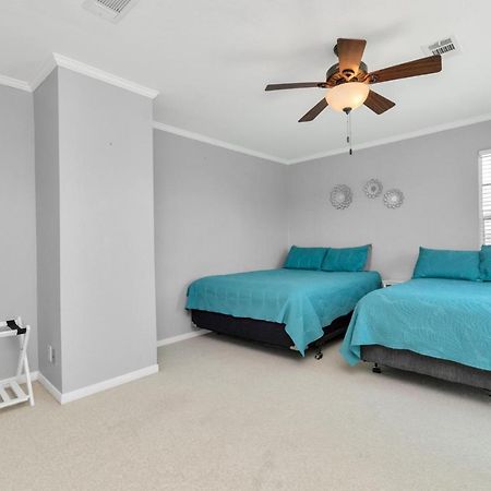 Beauty On The Water! Lake House Near The Beaches! Galveston Esterno foto
