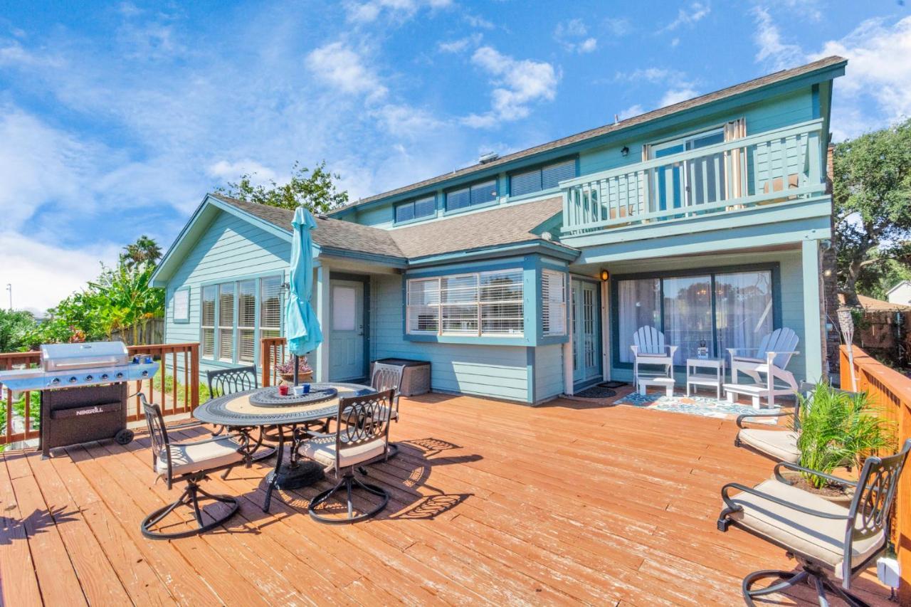 Beauty On The Water! Lake House Near The Beaches! Galveston Esterno foto