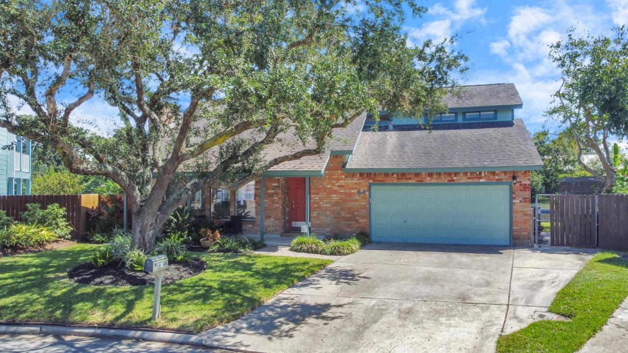 Beauty On The Water! Lake House Near The Beaches! Galveston Esterno foto