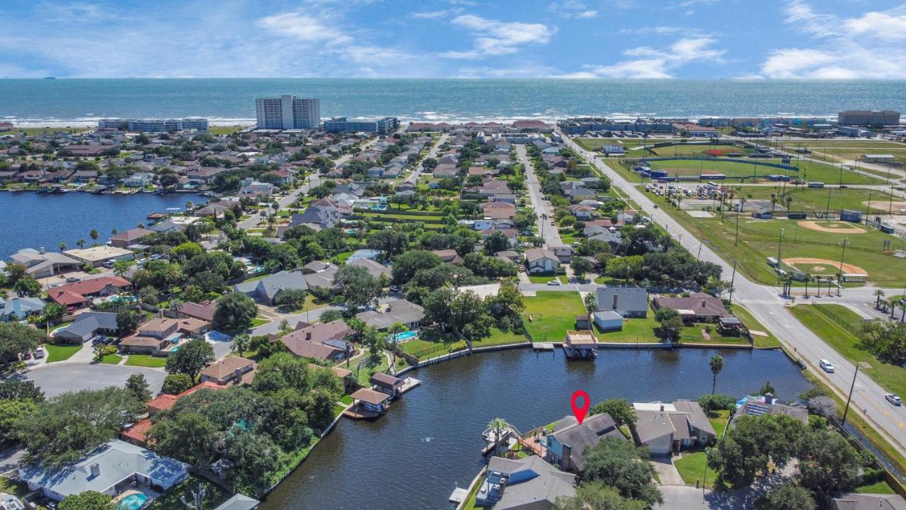 Beauty On The Water! Lake House Near The Beaches! Galveston Esterno foto