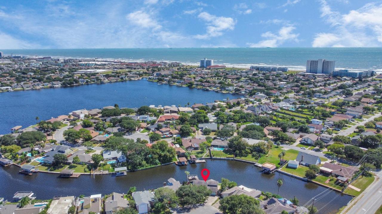 Beauty On The Water! Lake House Near The Beaches! Galveston Esterno foto